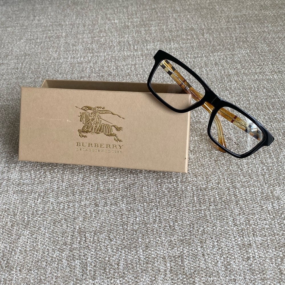 Burberry B2226 Eyewear Frame